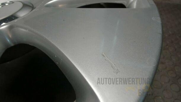 Foto: ALUFELGE 7X16 ET42 eines Audi A4 Avant 2.0 TDI