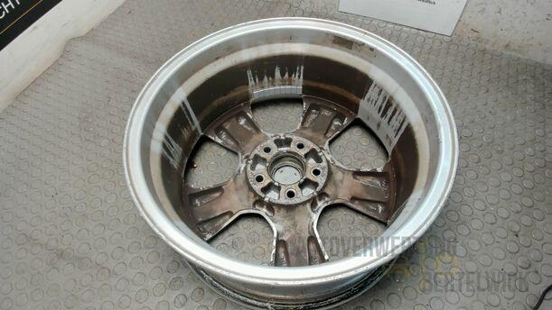 Foto: ALUFELGE 7X17 ET47 eines Opel Vectra 1.8