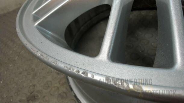 Foto: ALUFELGENSATZ 6X15 ET52,5 eines Ford Focus Ghia