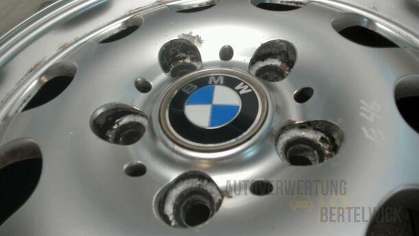 Foto: ALUFELGE 6,5X15 ET42 (BASTLER) eines BMW 316i Ghia