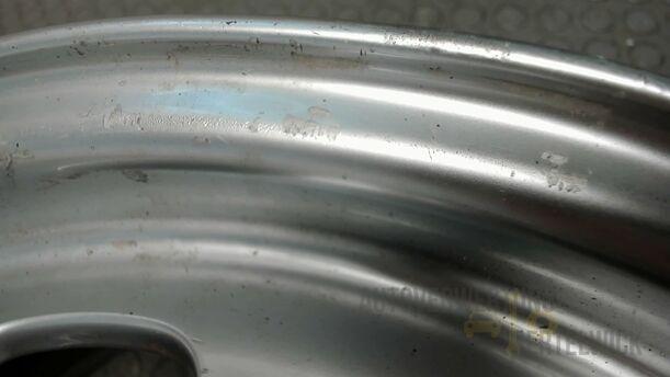 Foto: ALUFELGE 6,5X15 ET42 (BASTLER) eines BMW 316i Ghia