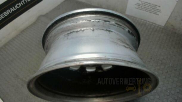Foto: ALUFELGE 6,5X15 ET42 (BASTLER) eines BMW 316i Ghia