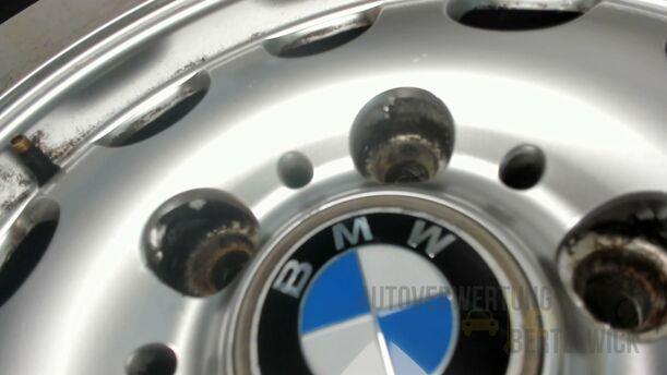 Foto: ALUFELGE 6,5X15 ET42 (BASTLER) eines BMW 316i Ghia