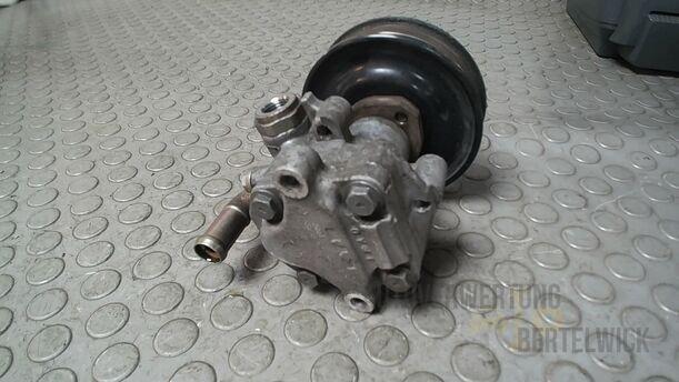 Foto: PUMPE SERVOLENKUNG/ SERVOPUMPE eines VW Golf 1.4 Ghia