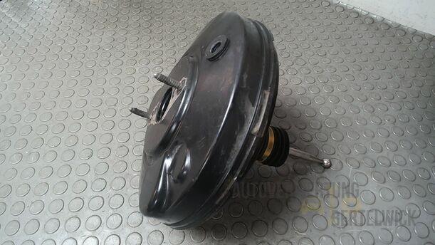 Foto: BREMSKRAFTVERSTÄRKER ( ESP ) eines VW Golf 1.4 Ghia