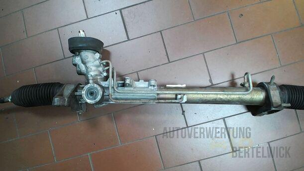 Foto: SERVOLENKUNG/ LENKGETRIEBE eines VW Golf 1.4 Ghia