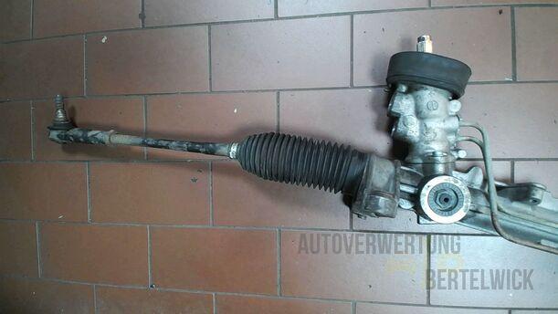 Foto: SERVOLENKUNG/ LENKGETRIEBE eines VW Golf 1.4 Ghia
