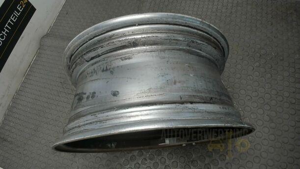 Foto: ALUFELGE 7X16 ET49 eines Volvo S80 2.5T