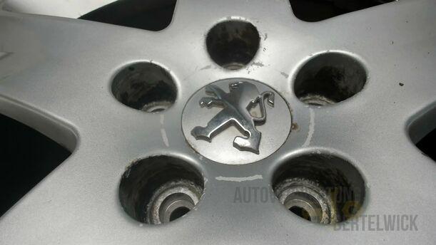 Foto: ALUFELGE 7X17 ET48 (COSMOS) eines Peugeot 407 140