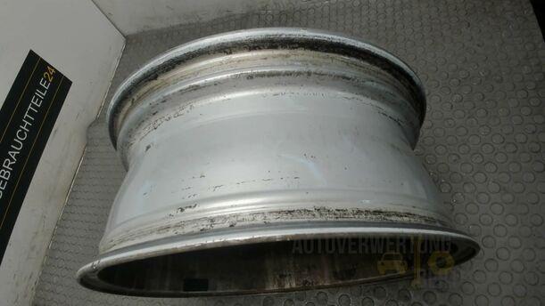Foto: ALUFELGE 7X17 ET48 (COSMOS) eines Peugeot 407 140