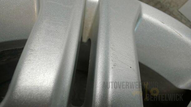 Foto: ALUFELGE 6X15 ET40 eines Fiat Idea 1.2 16V