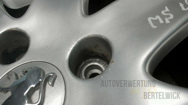 Foto: ALUFELGE 6X16 ET27 eines Peugeot 207 SW 110 HDi FAP (Blue Lion)