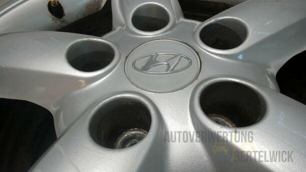 Foto: ALUFELGE 7X17 ET50 eines Hyundai Santa Fe 2.2 CRDi 4WD Trendline