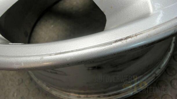 Foto: ALUFELGE 7X17 ET50 eines Hyundai Santa Fe 2.2 CRDi 4WD Trendline