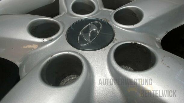 Foto: ALUFELGE 7X17 ET50 eines Hyundai Santa Fe 2.2 CRDi 4WD Trendline