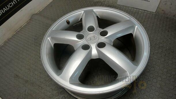 Foto: ALUFELGE 7X17 ET50 eines Hyundai Santa Fe 2.2 CRDi 4WD Trendline