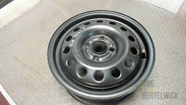 Foto: STAHLFELGE 6X15 ET52,5 eines Ford Focus