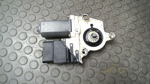 Foto: FENSTERHEBERMOTOR HINTEN RECHTS eines VW Golf 1.4