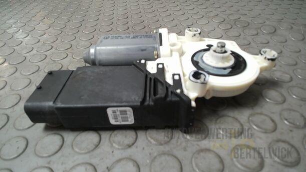 Foto: FENSTERHEBERMOTOR VORN RECHTS eines VW Golf 1.4