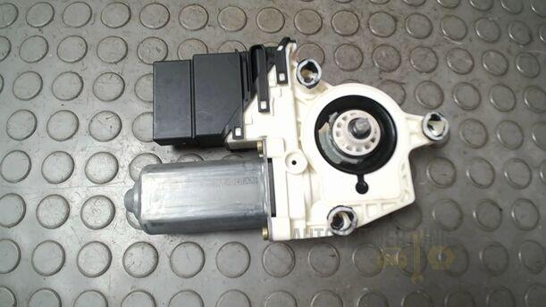 Foto: FENSTERHEBERMOTOR HINTEN LINKS eines VW Golf 1.4