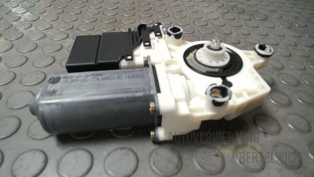 Foto: FENSTERHEBERMOTOR HINTEN LINKS eines VW Golf 1.4