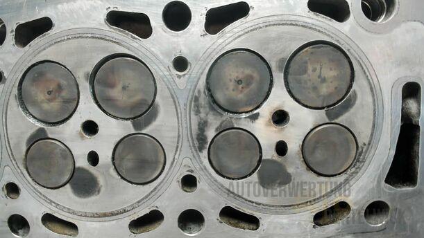 Foto: ZYLINDERKOPF ( QXBA / C20DD0X ) eines Ford Mondeo Turnier 2.0 TDCi Aut.