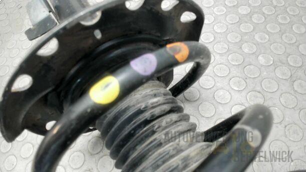 Foto: FEDERBEIN VORNE  RECHTS eines Ford Mondeo Turnier 2.0 TDCi Aut.