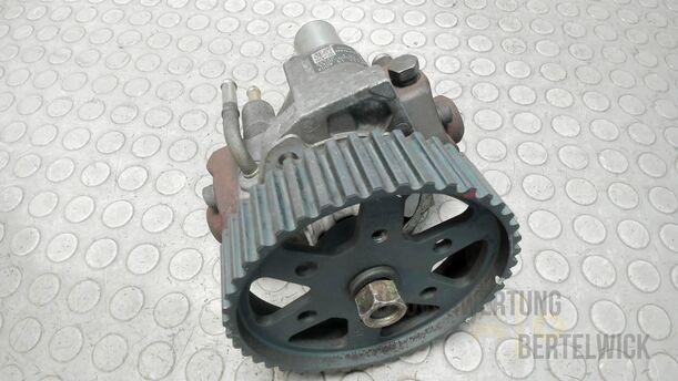 Foto: DIESELEINSPRITZPUMPE / HOCHDRUCKPUMPE eines Mazda MPV 2.0 TD