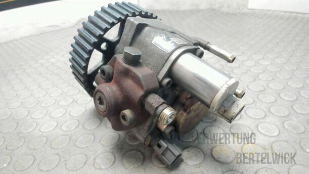Foto: DIESELEINSPRITZPUMPE / HOCHDRUCKPUMPE eines Mazda MPV 2.0 TD