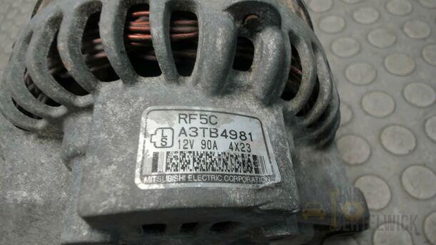 Foto: LICHTMASCHINE / GENERATOR 90A eines Mazda MPV 2.0 TD