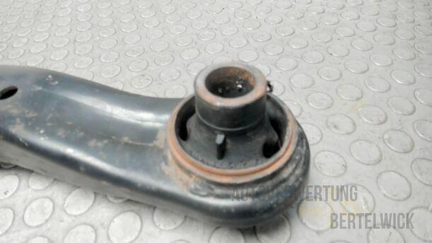 Foto: QUERLENKER VORNE LINKS eines Mazda MPV 2.0 TD