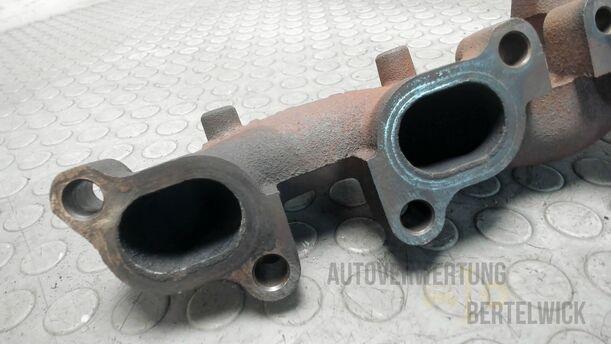 Foto: AUSPUFFKRÜMMER eines Mazda MPV 2.0 TD