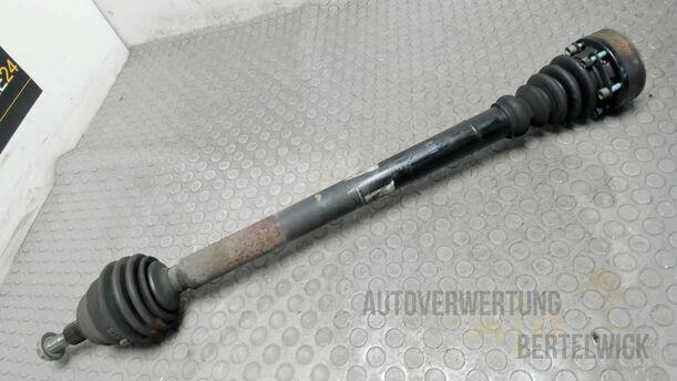 Foto: ANTRIEBSWELLE LINKS eines Seat Toledo 1.9 TDI