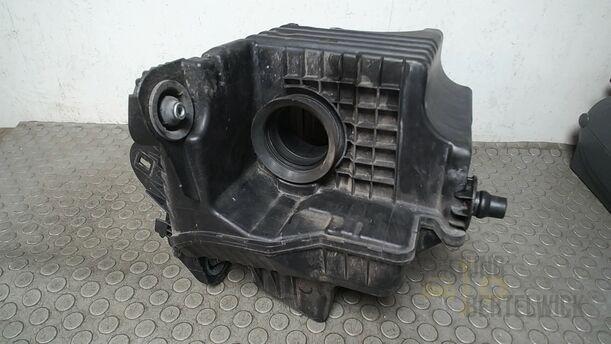 Foto: LUFTFILTERKASTEN eines Mercedes-Benz A 150
