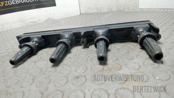 Foto: ZÜNDSPULE eines Peugeot 407 140