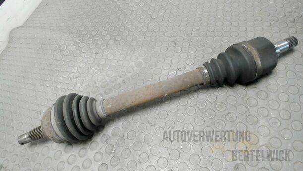 Foto: ANTRIEBSWELLE LINKS eines Peugeot 407 140