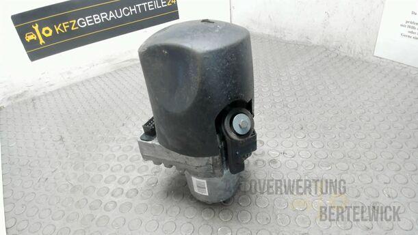 Foto: PUMPE SERVOLENKUNG ELEKTRISCH eines Peugeot 407 140