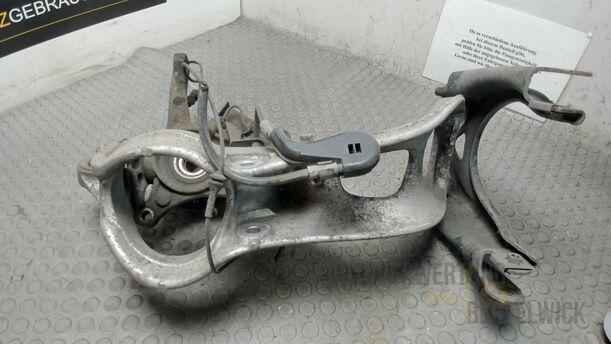 Foto: ACHSSCHENKEL VORNE LINKS eines Peugeot 407 140