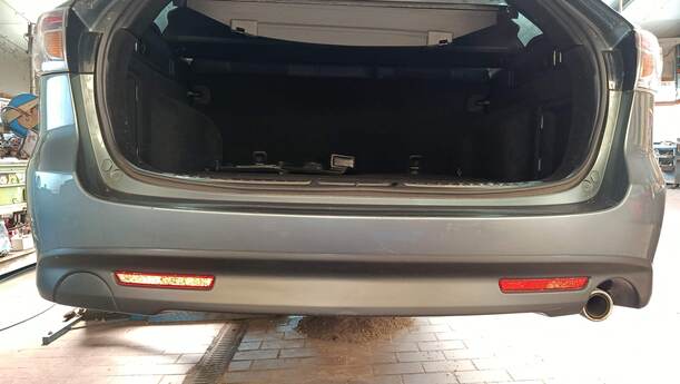 Foto: STOSSFÄNGER/ STOßSTANGE HINTEN ( KOMBI ) eines Mazda 6 Sport Kombi 2.2 CD DPF