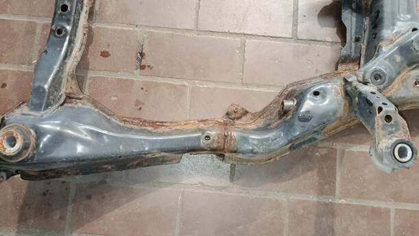 Foto: VORDERACHSE/ ACHSE VORN eines Mazda 6 Sport Kombi 2.2 CD DPF