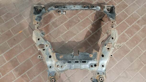 Foto: VORDERACHSE/ ACHSE VORN eines Mazda 6 Sport Kombi 2.2 CD DPF