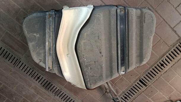 Foto: KRAFTSTOFFTANK ( KOMBI / DIESEL ) eines Mazda 6 Sport Kombi 2.2 CD DPF