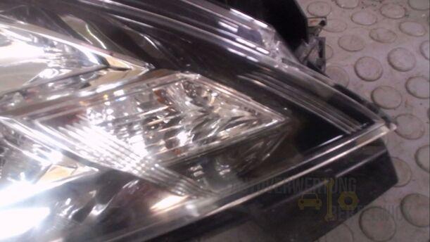 Foto: SCHEINWERFER RECHTS ( FACELIFT ) eines Mazda 6 Sport Kombi 2.2 CD DPF