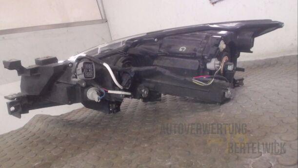 Foto: SCHEINWERFER RECHTS ( FACELIFT ) eines Mazda 6 Sport Kombi 2.2 CD DPF