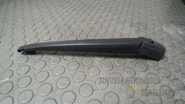 Foto: SCHEIBENWISCHERARM HINTEN ( KOMBI ) eines Mazda 6 Sport Kombi 2.2 CD DPF