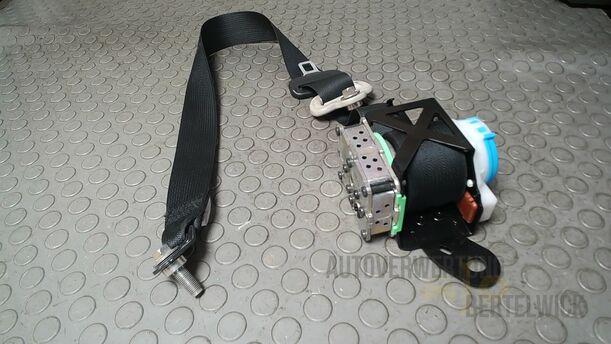 Foto: SICHERHEITSGURT VORN RECHTS eines Mazda 6 Sport Kombi 2.2 CD DPF