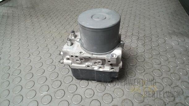 Foto: HAUPTBREMSAGGREGAT ABS eines Mazda 6 Sport Kombi 2.2 CD DPF