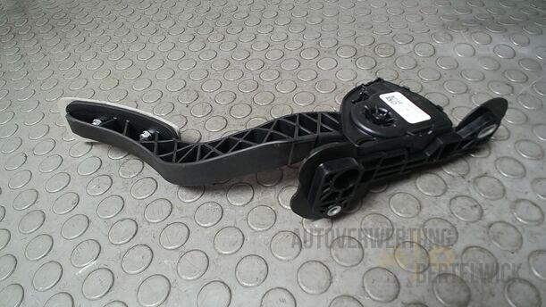 Foto: GASPEDAL eines Mazda 6 Sport Kombi 2.2 CD DPF