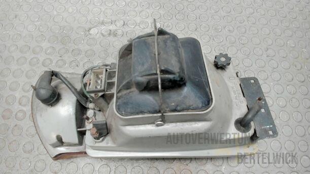 Foto: SCHEINWERFER RECHTS eines Alfa Romeo Typ 116
