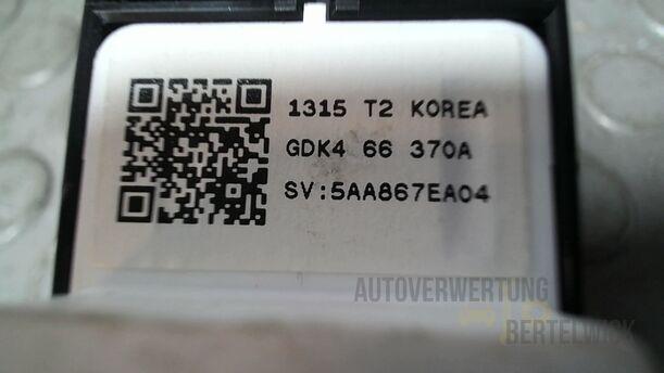 Foto: FENSTERHEBERSCHALTER eines Mazda 6 Sport Kombi 2.2 CD DPF